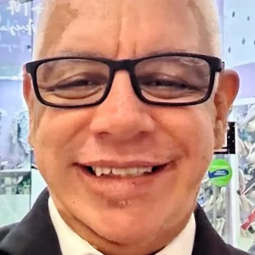 Dr. Carlos Alejandro López