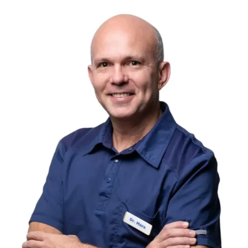 Dr. Gonzalo Mora